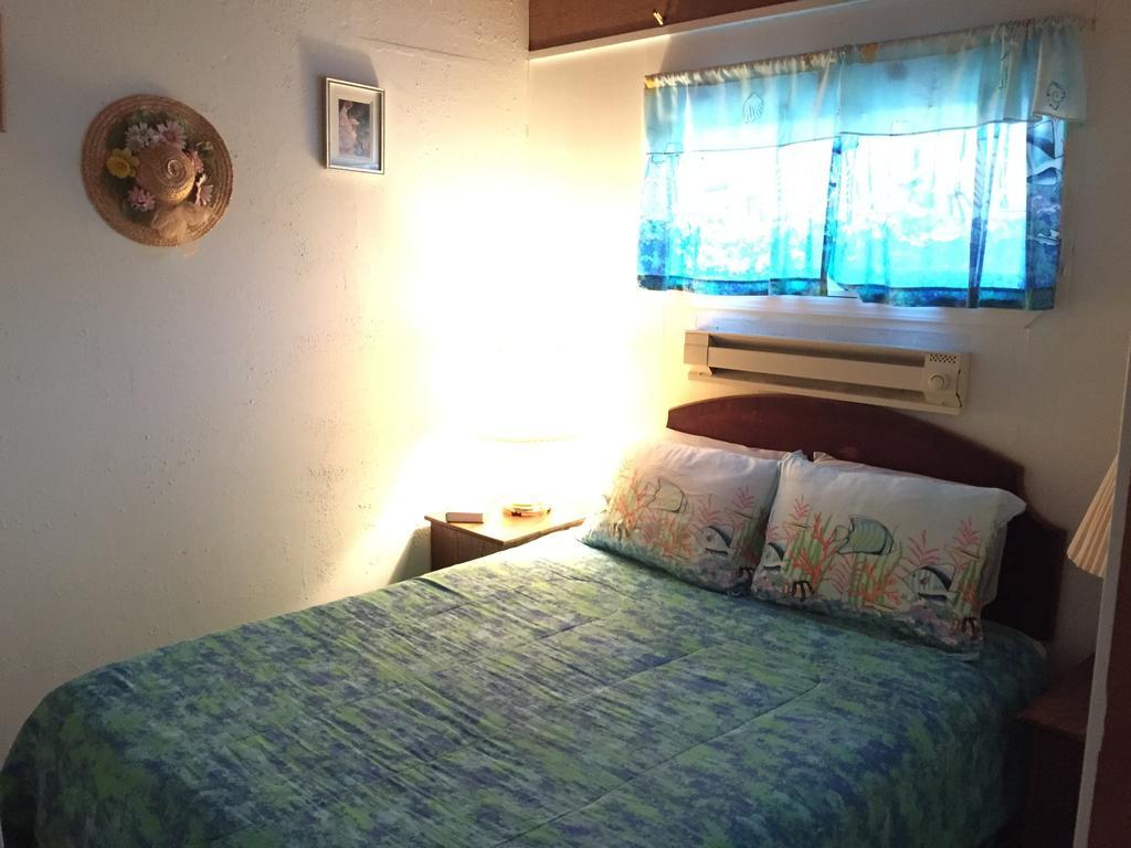 Chris By The Sea Motel Oyhut Bilik gambar